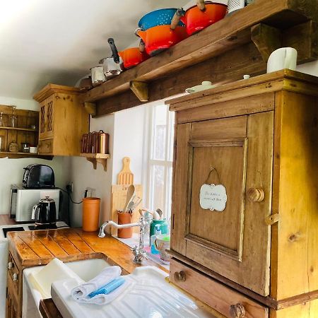 The Beehive, Ground Floor Apartment In Norfolk, No Shared Amenities Downham Market Dış mekan fotoğraf