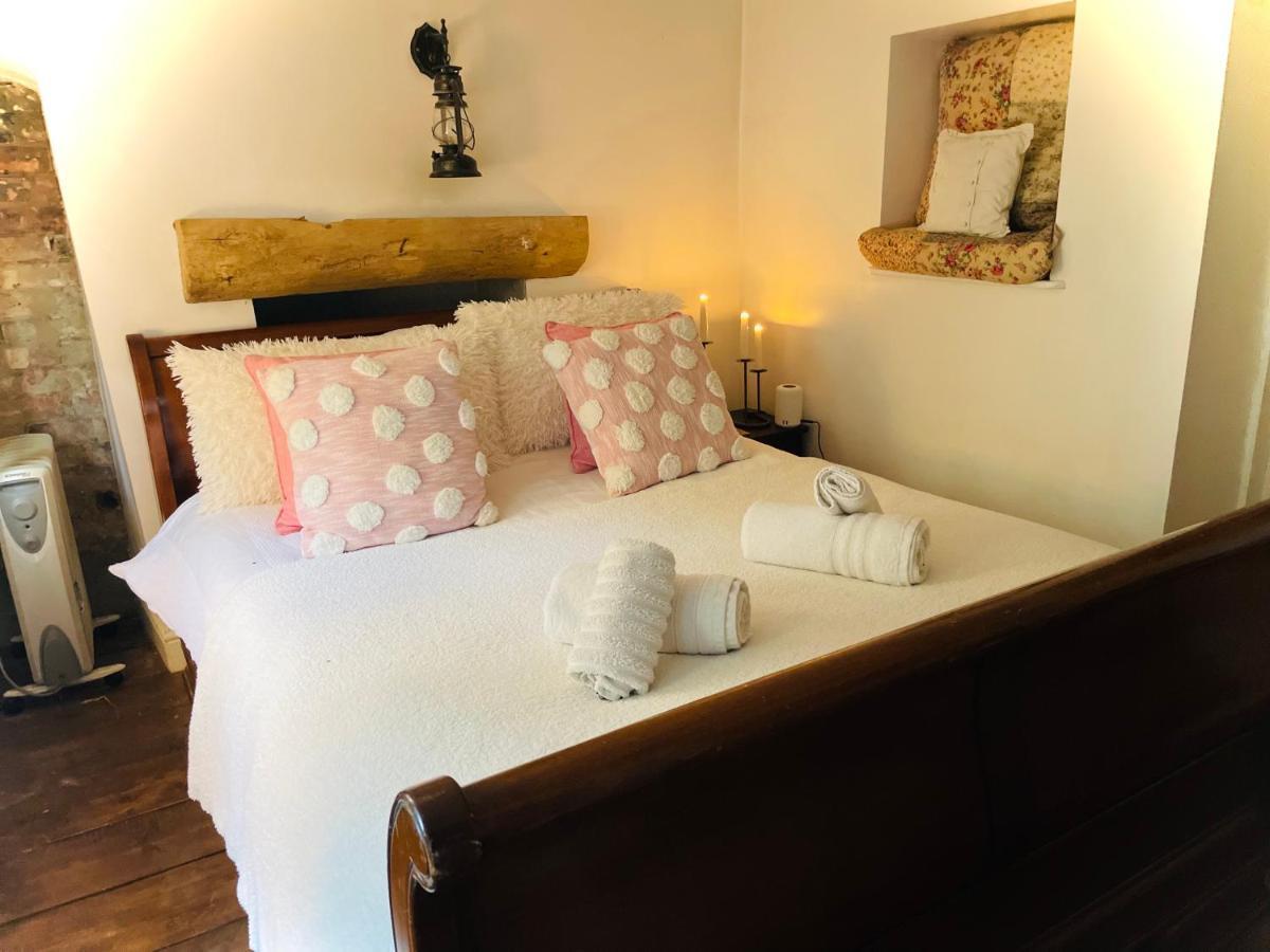 The Beehive, Ground Floor Apartment In Norfolk, No Shared Amenities Downham Market Dış mekan fotoğraf