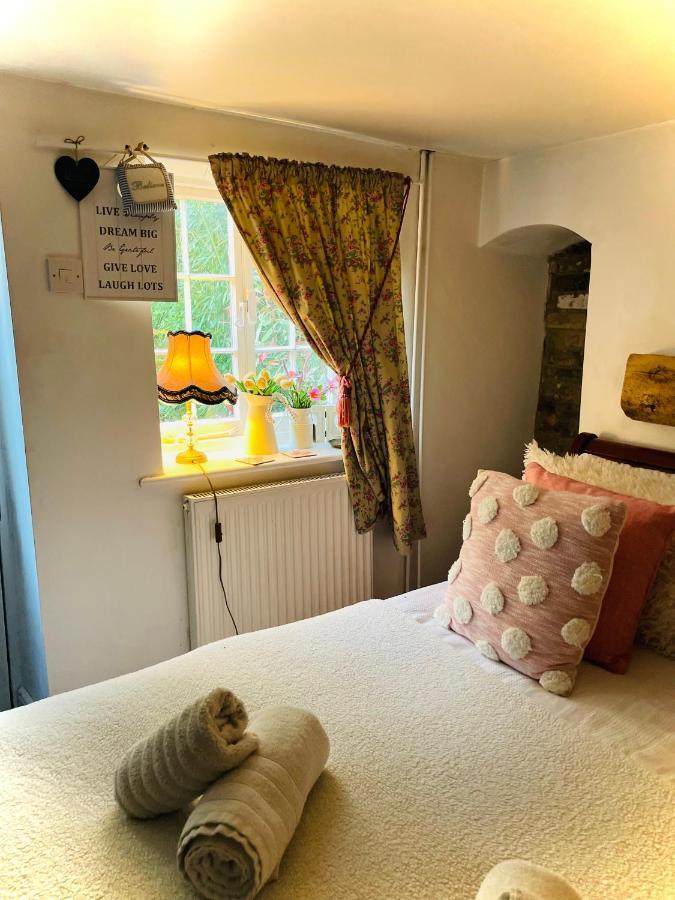 The Beehive, Ground Floor Apartment In Norfolk, No Shared Amenities Downham Market Dış mekan fotoğraf